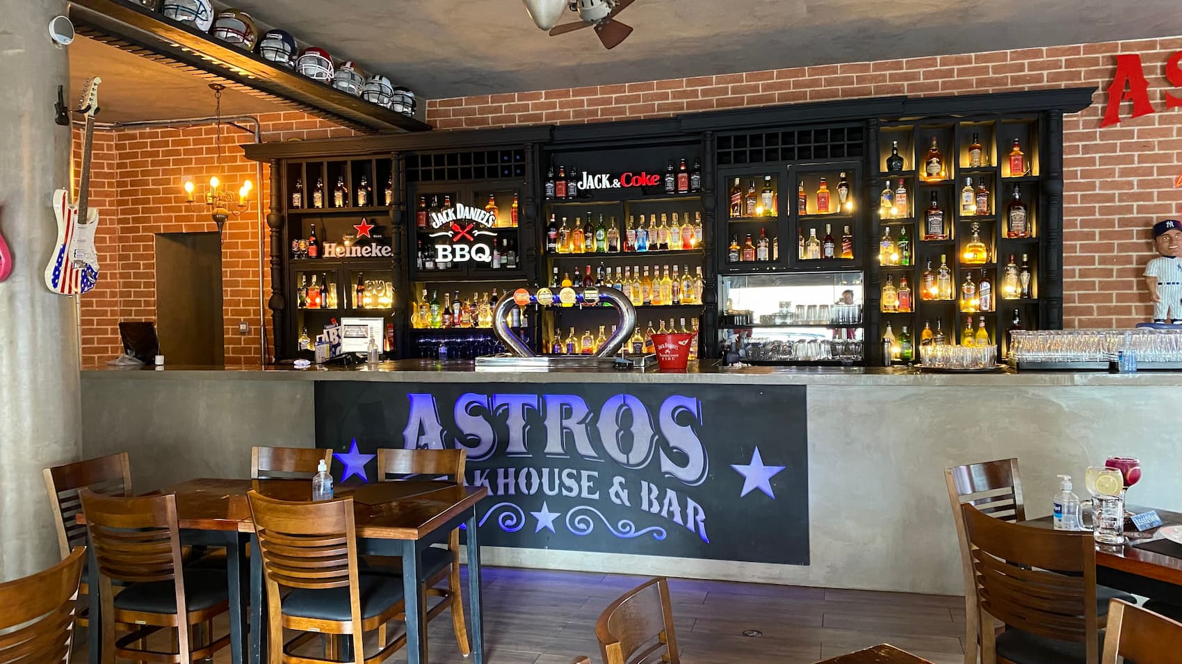 Astros Steakhouse & Bar